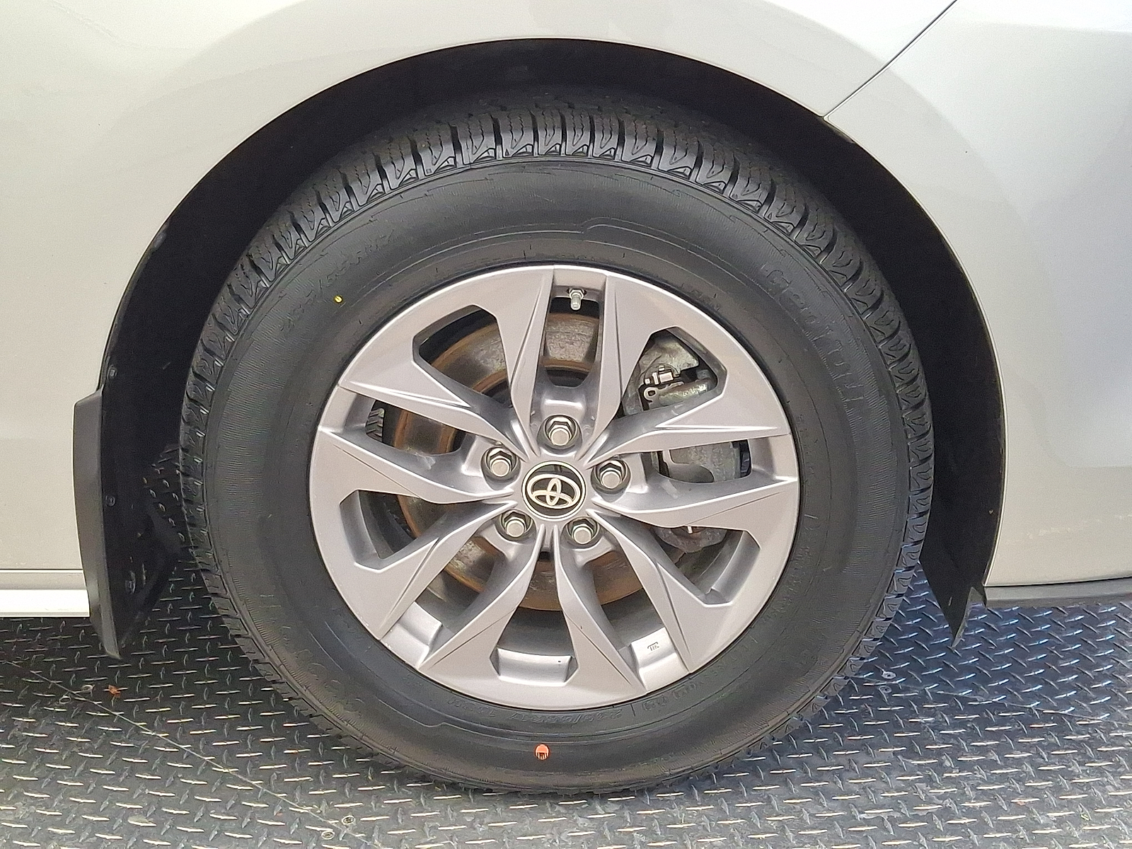 Used 2024 Toyota Sienna Van
