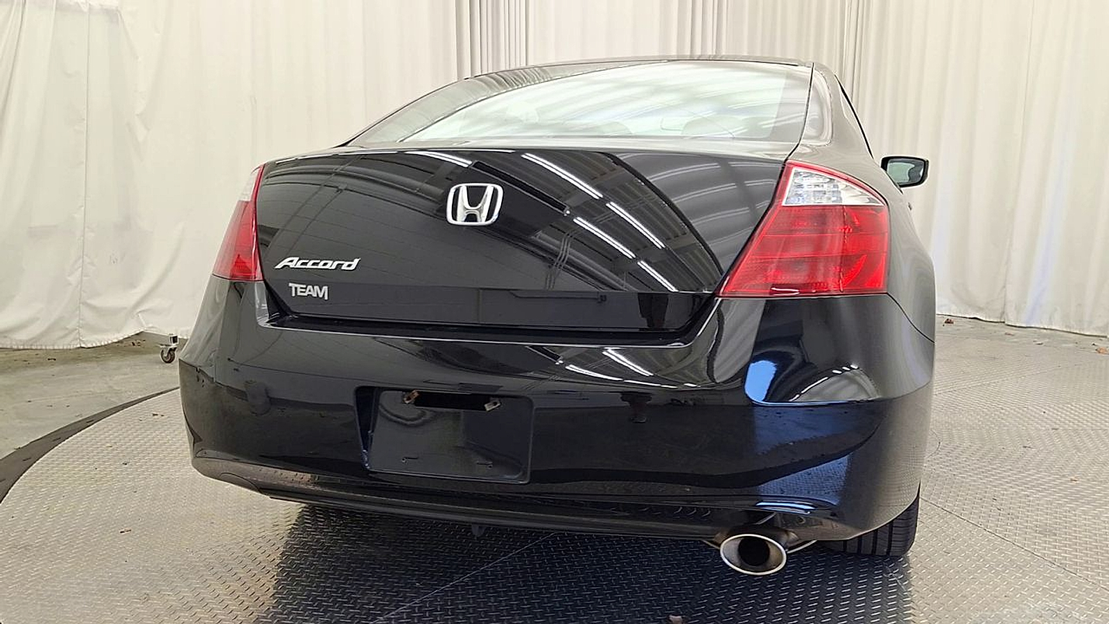 Used 2010 Honda Accord EX with VIN 1HGCS1A76AA011042 for sale in Glen Mills, PA