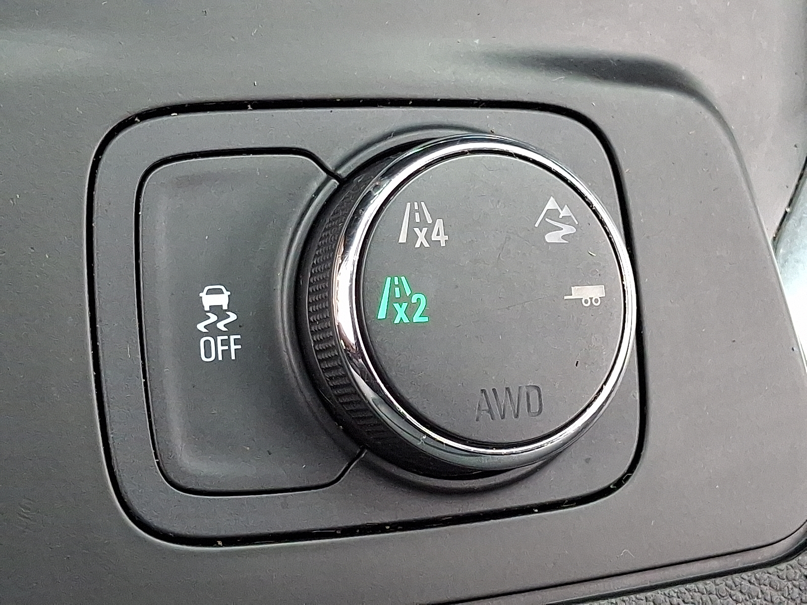 used 2018 Chevrolet Traverse car, priced at $15,999