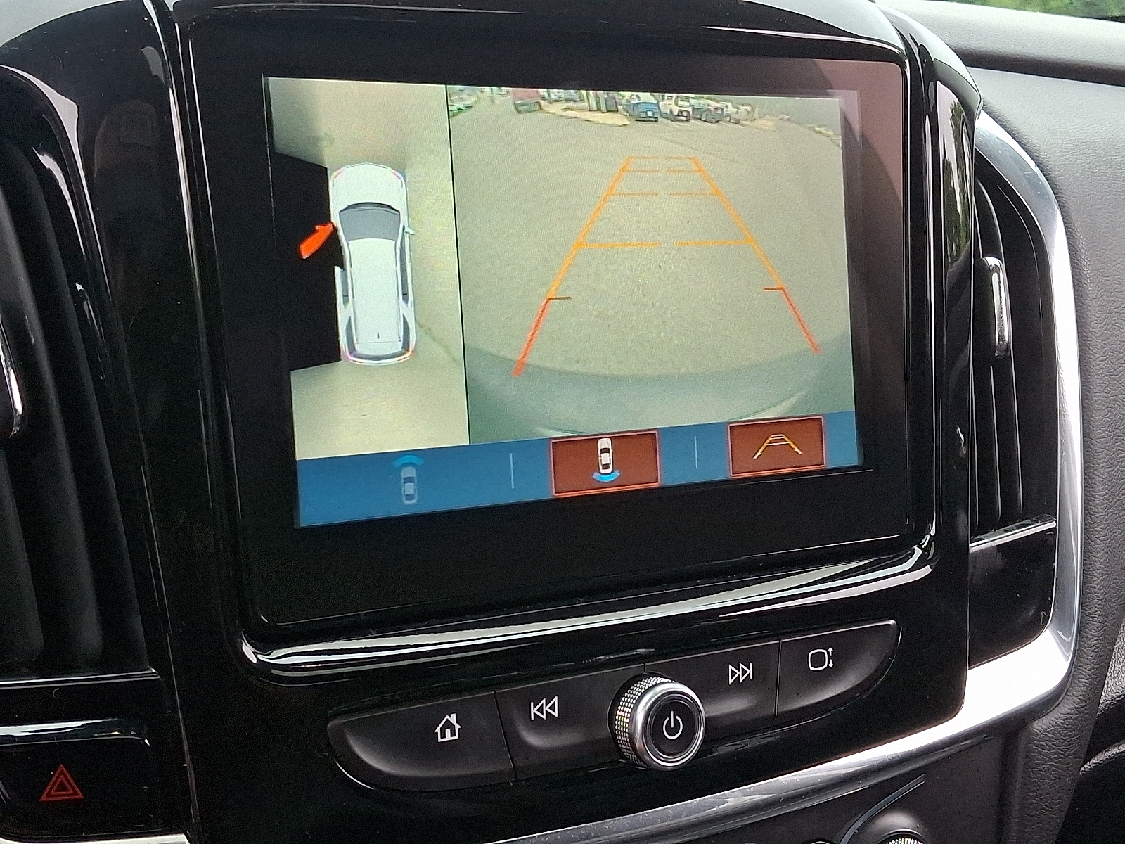 used 2018 Chevrolet Traverse car, priced at $15,999