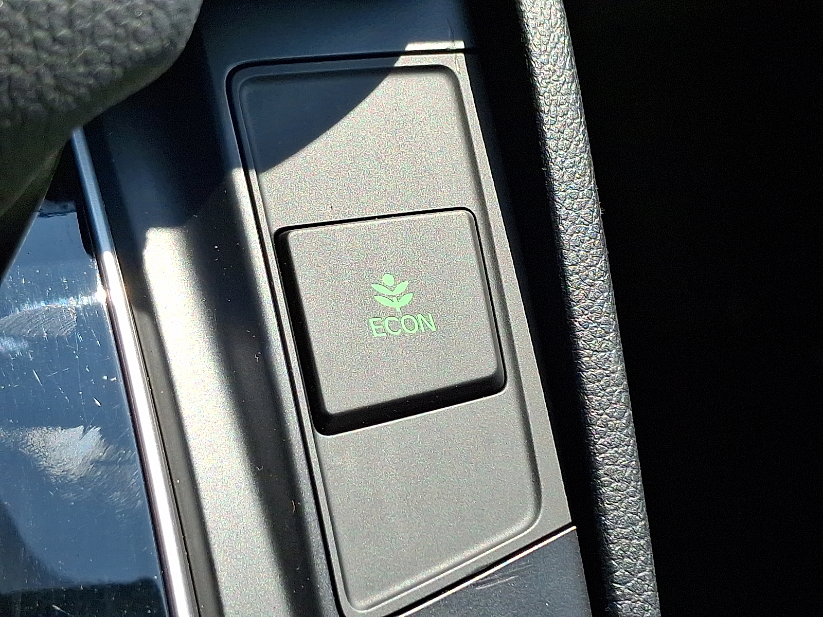 used 2018 Honda CR-V car, priced at $17,999