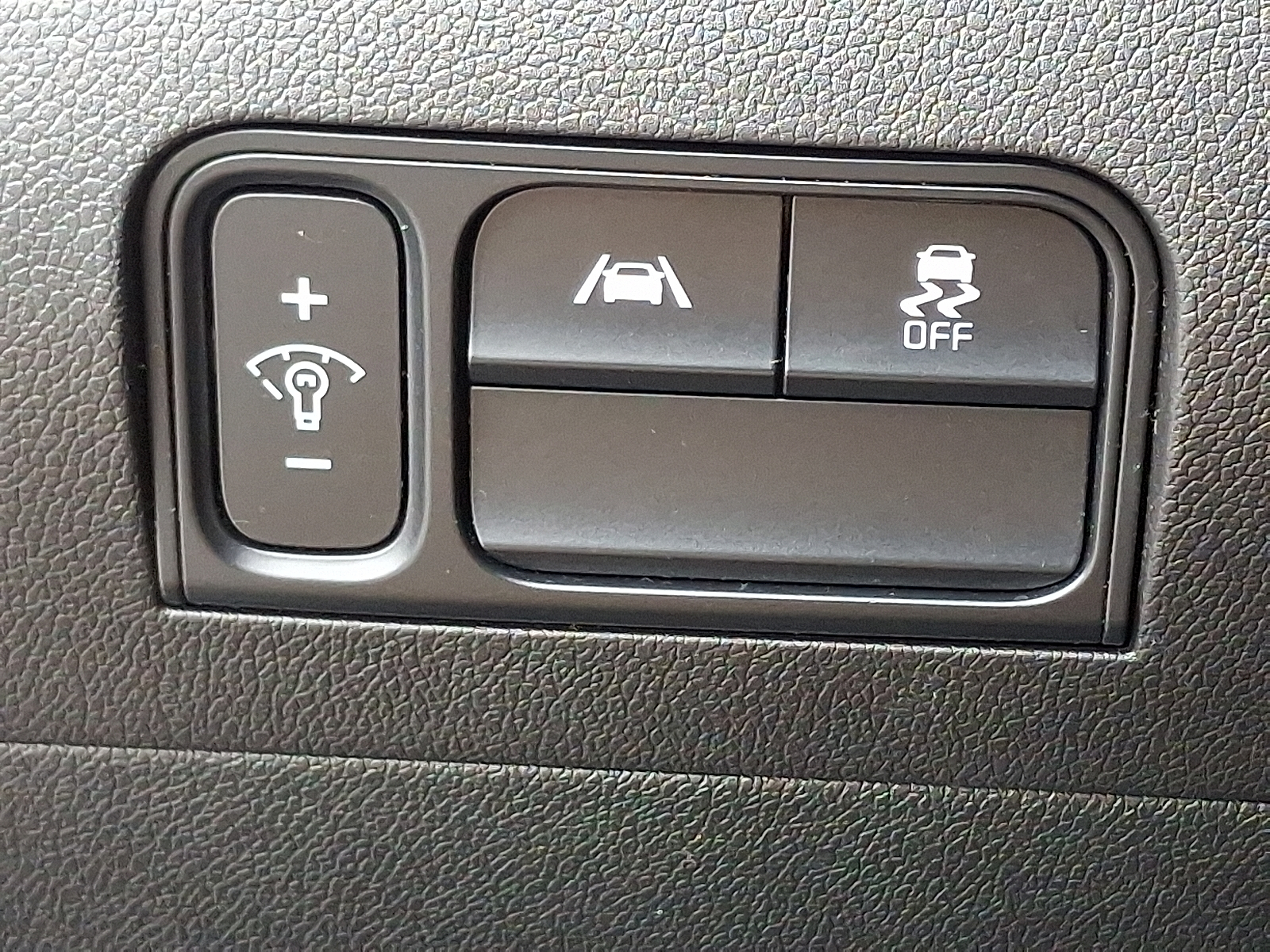 used 2023 Kia Sorento car, priced at $22,499