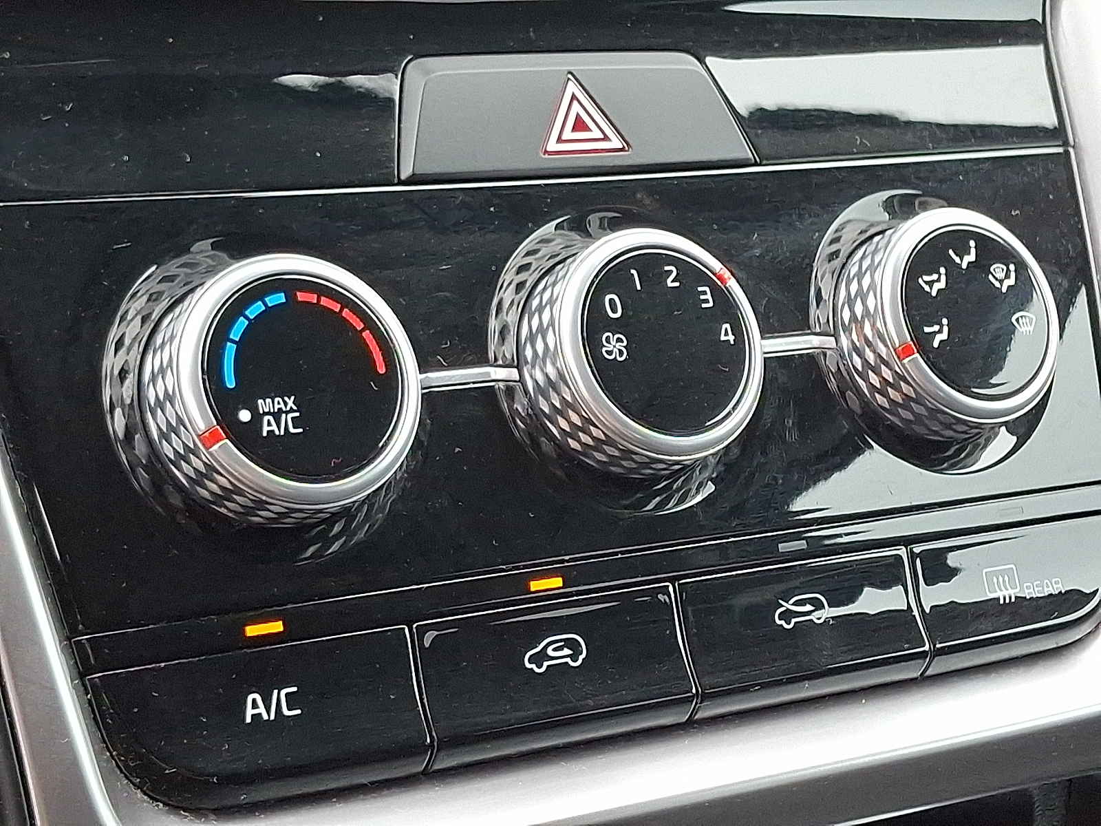 used 2023 Kia Sorento car, priced at $22,499