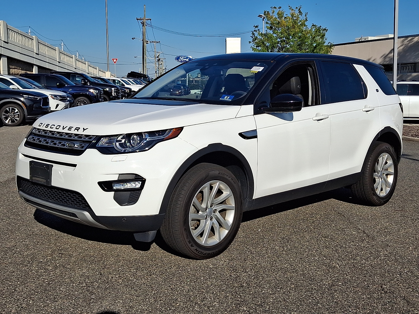 Fuji White - 1AA 2018 Land Rover Discovery Sport SUV / Crossover All-Wheel Drive Automatic