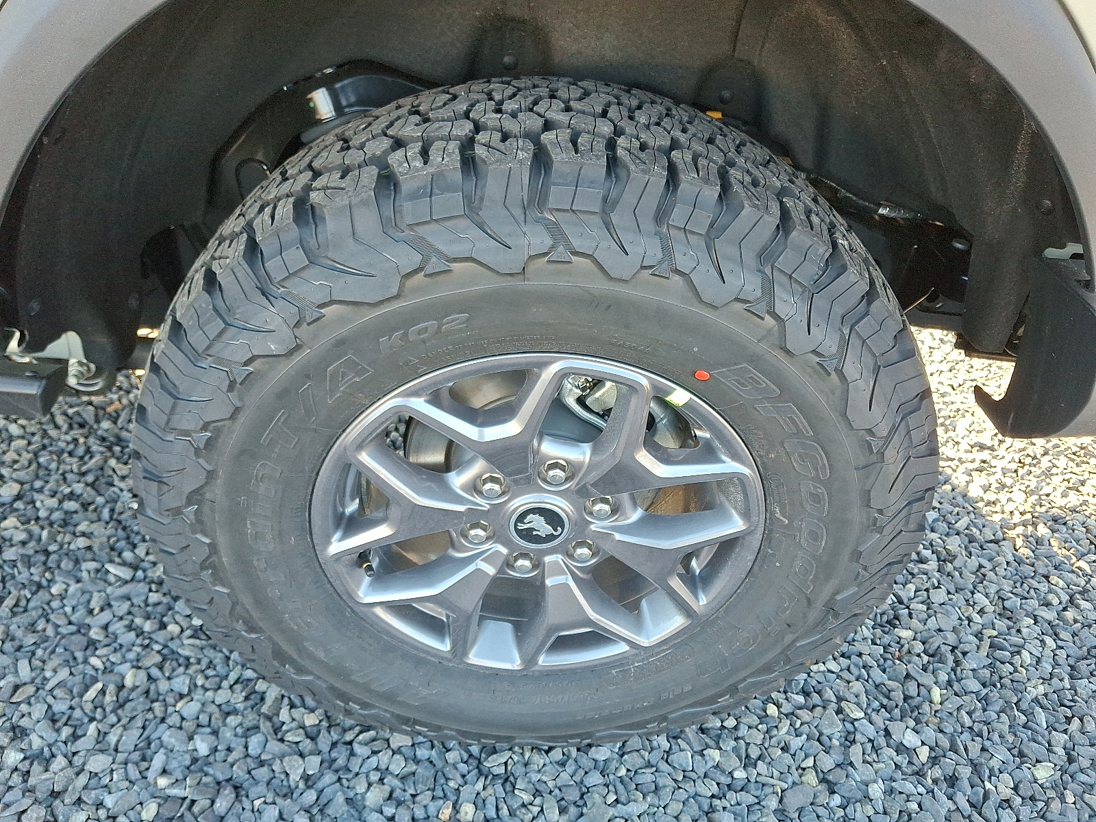 View vehicle photo 5