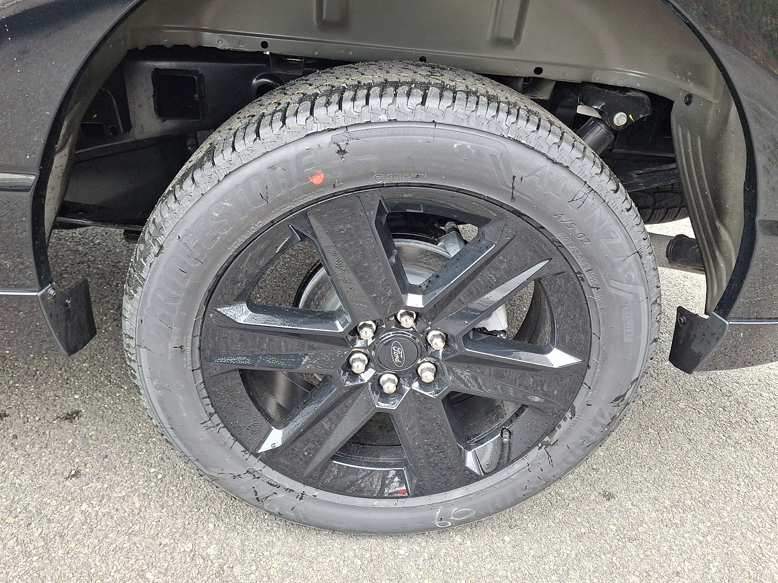 View vehicle photo 5