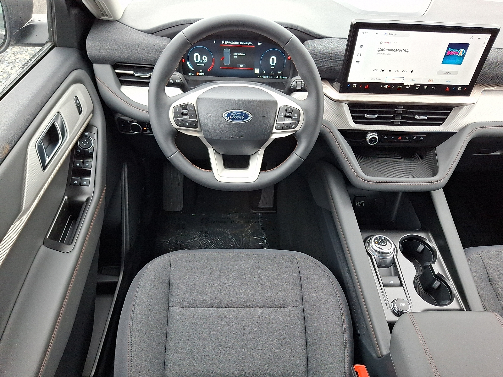 View vehicle photo 7