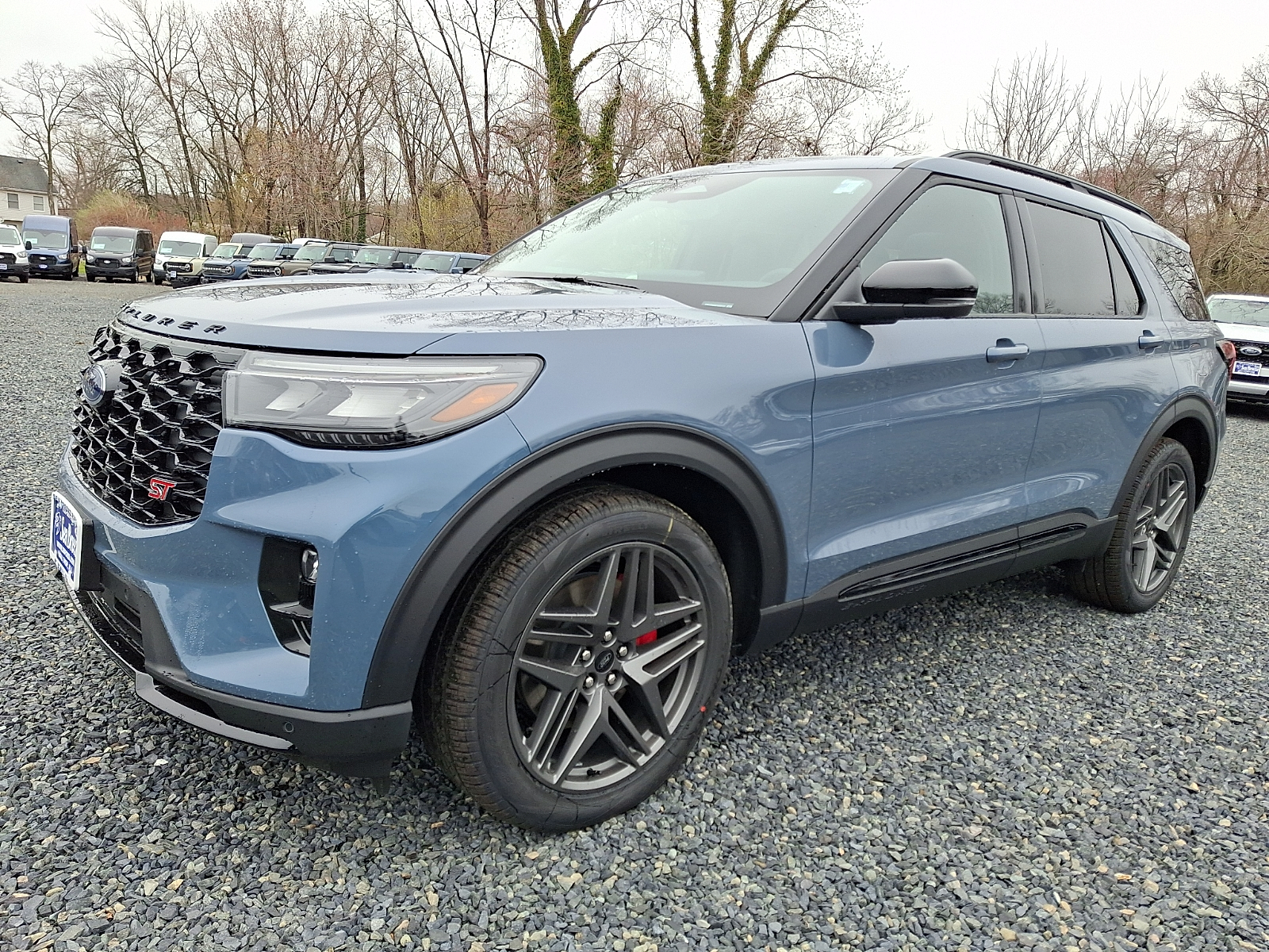 View vehicle photo 2