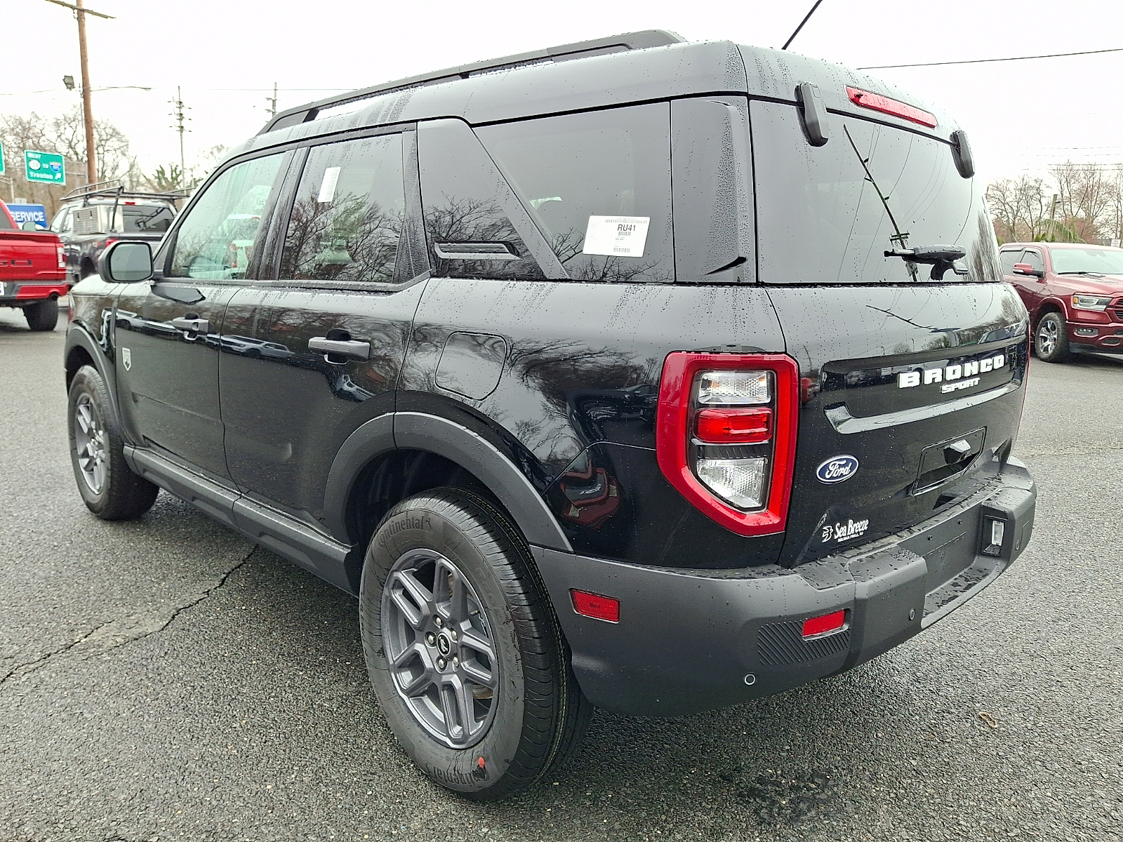 View vehicle photo 3