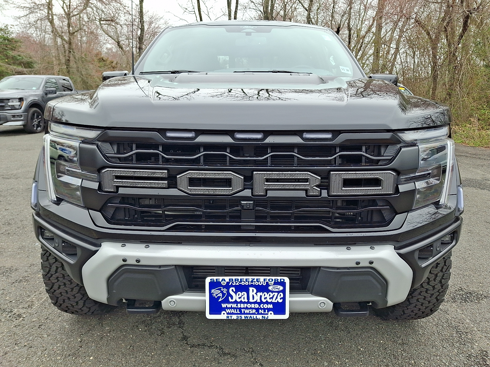 View vehicle photo 2