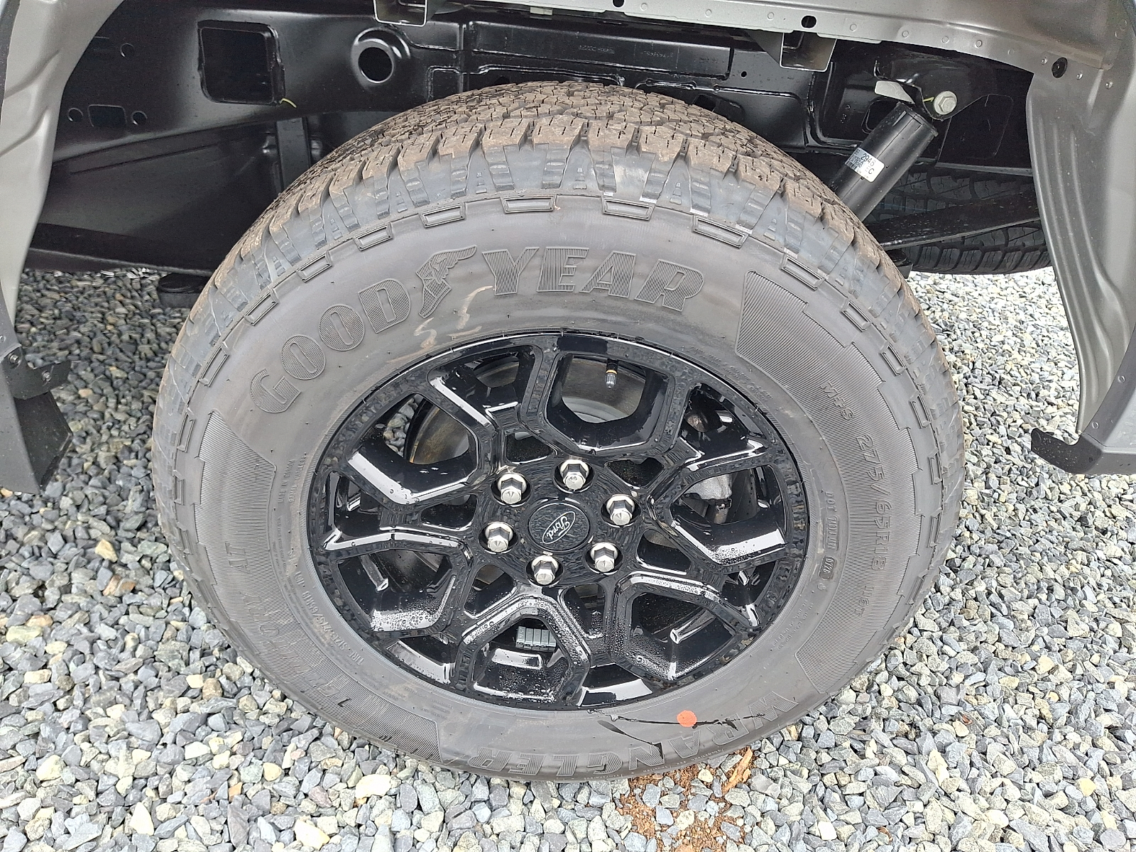 View vehicle photo 5