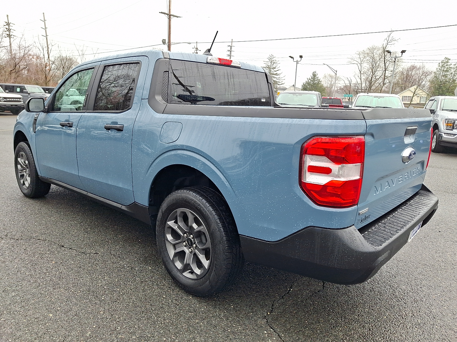 View vehicle photo 4