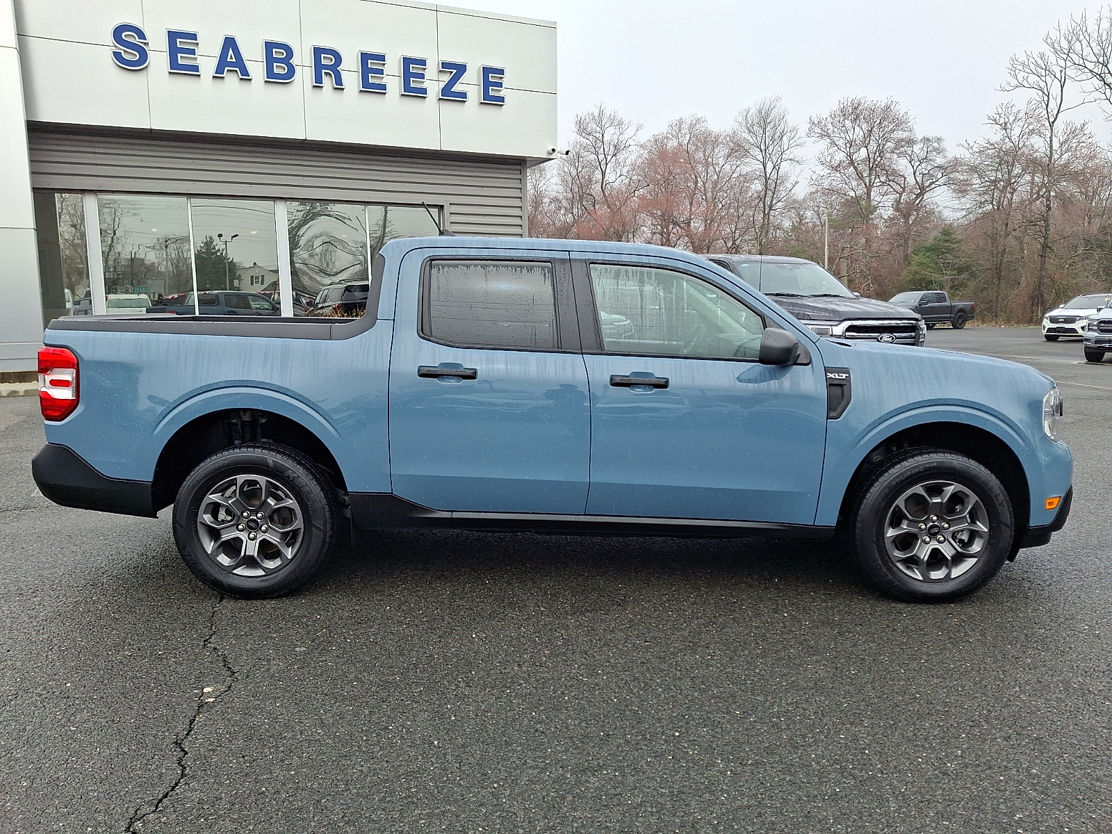 View vehicle photo 7