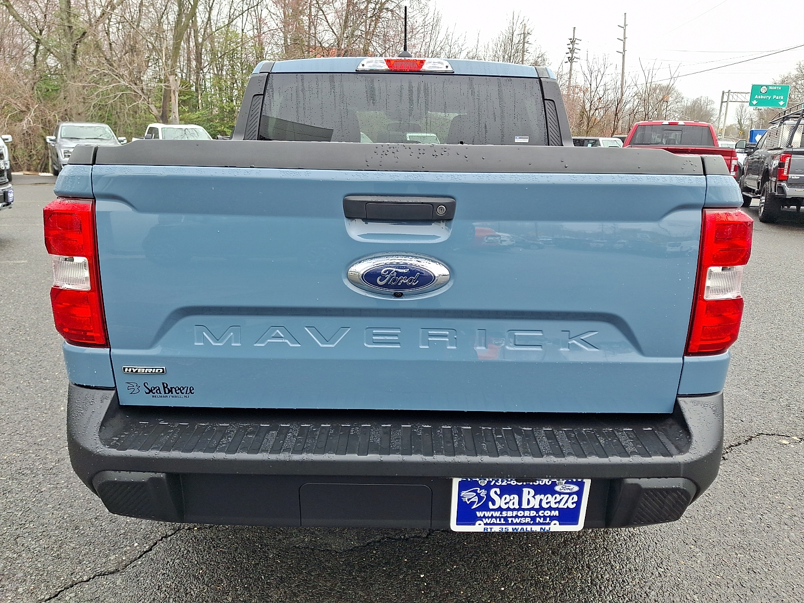 View vehicle photo 5