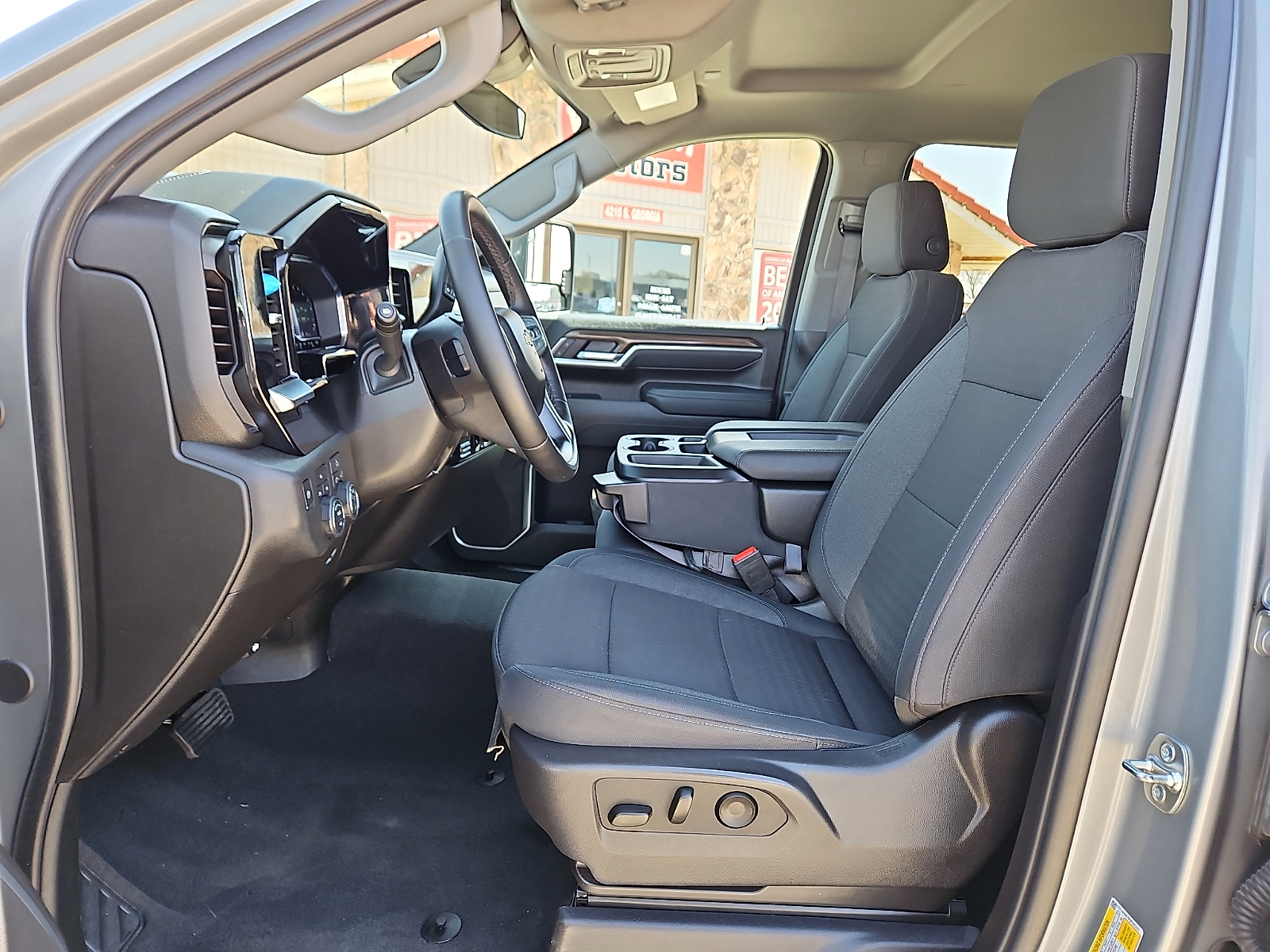 2025 Chevrolet Silverado 2500HD 4WD Crew Cab Long Bed LT - 9