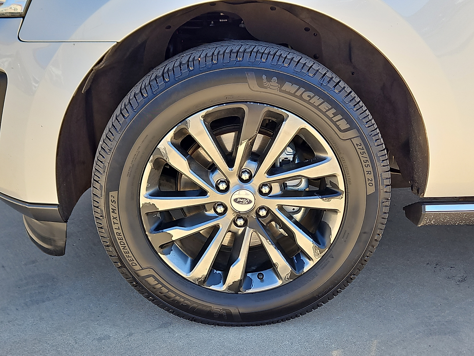 View vehicle photo 5