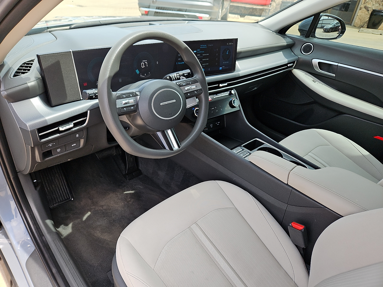2024 Hyundai Sonata SEL - 9