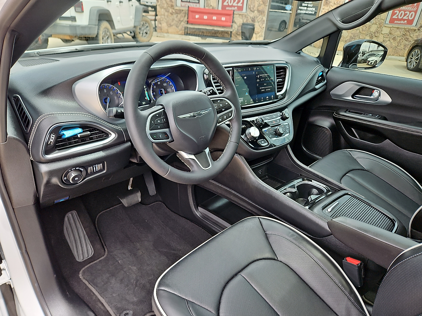 2026 Chrysler Pacifica Limited - 11