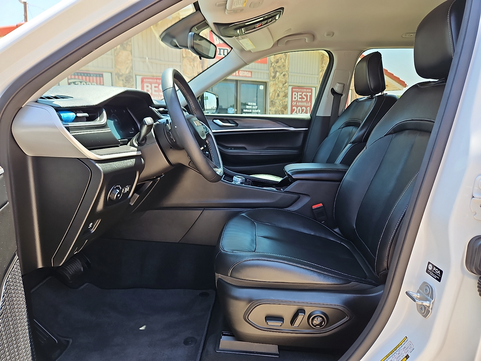 2023 Jeep Grand Cherokee Limited 4x4 - 10