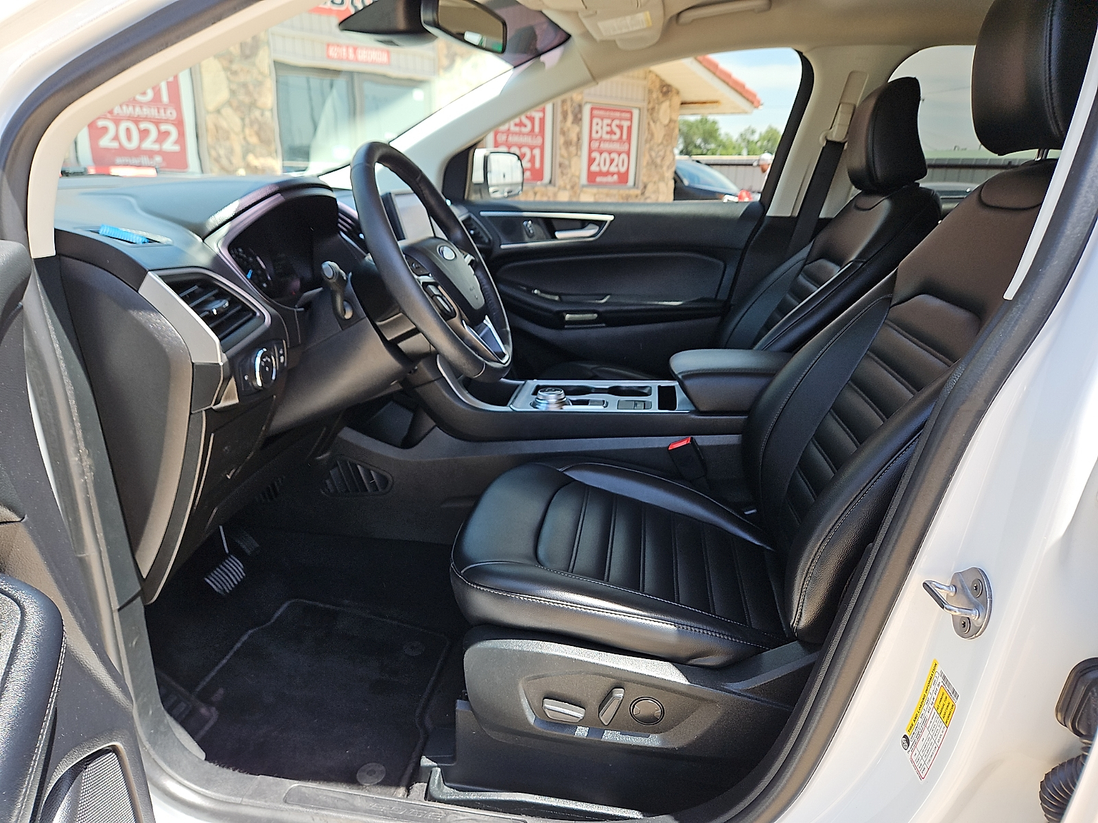 2022 Ford Edge SEL - 10