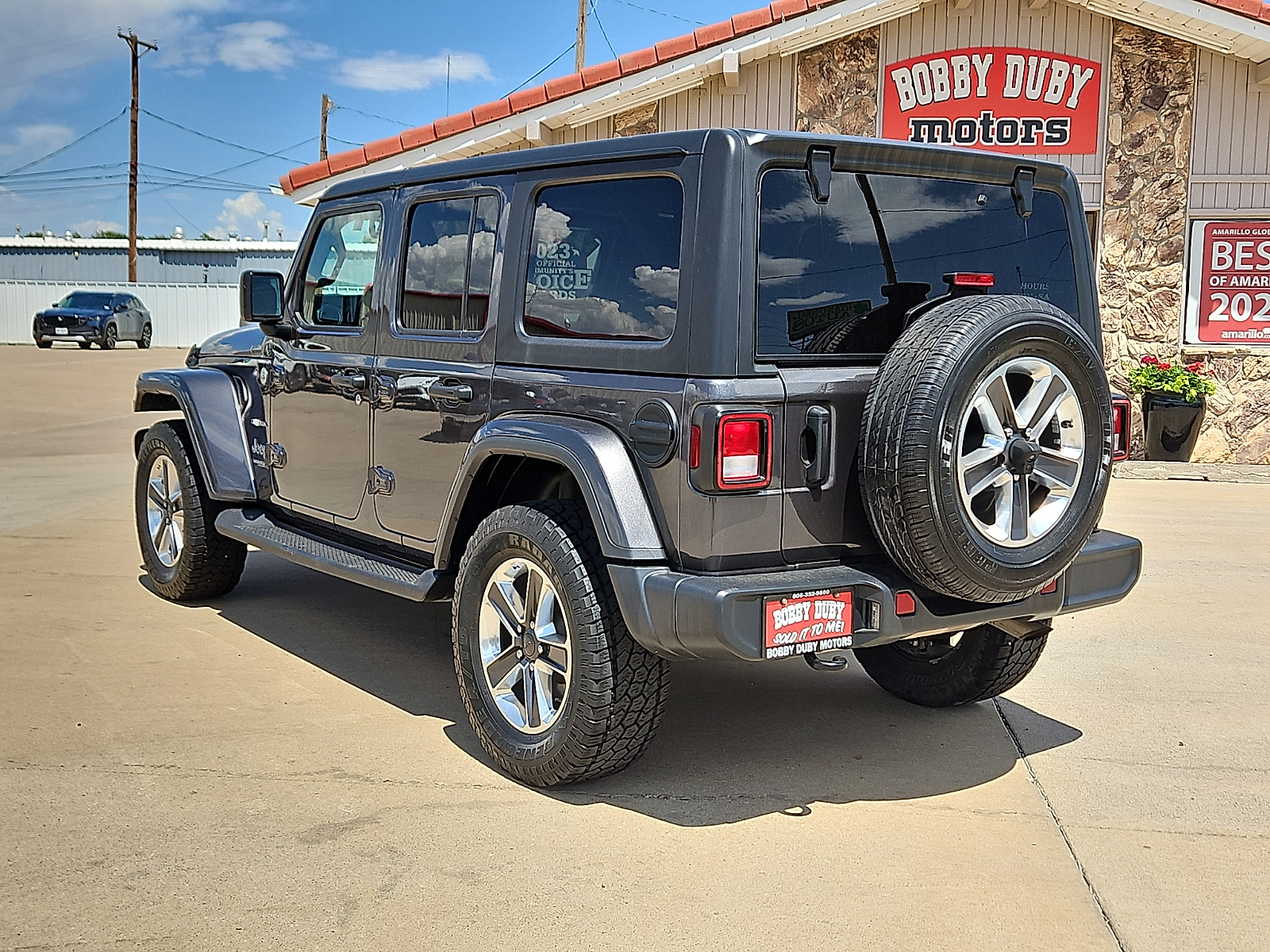 2021 Jeep Wrangler Unlimited Sahara 4x4 - 1