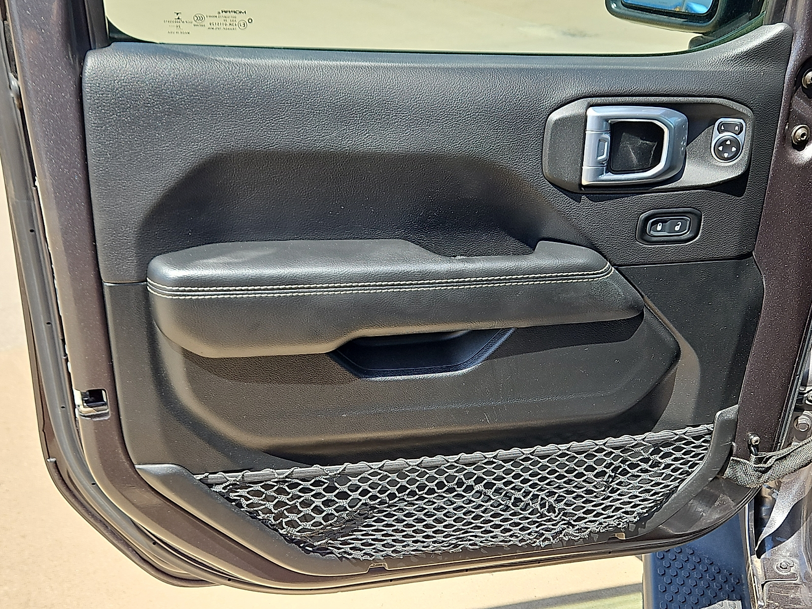 2021 Jeep Wrangler Unlimited Sahara 4x4 - 11