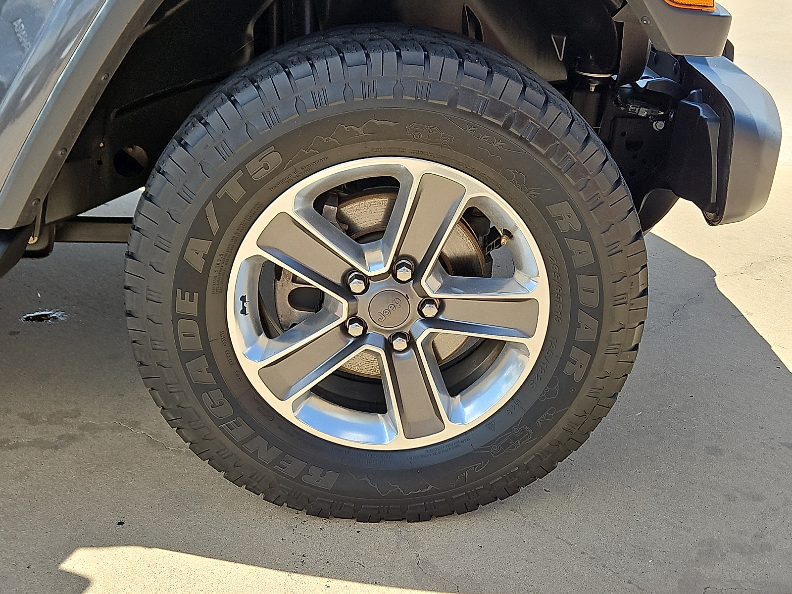 2021 Jeep Wrangler Unlimited Sahara 4x4 - 4