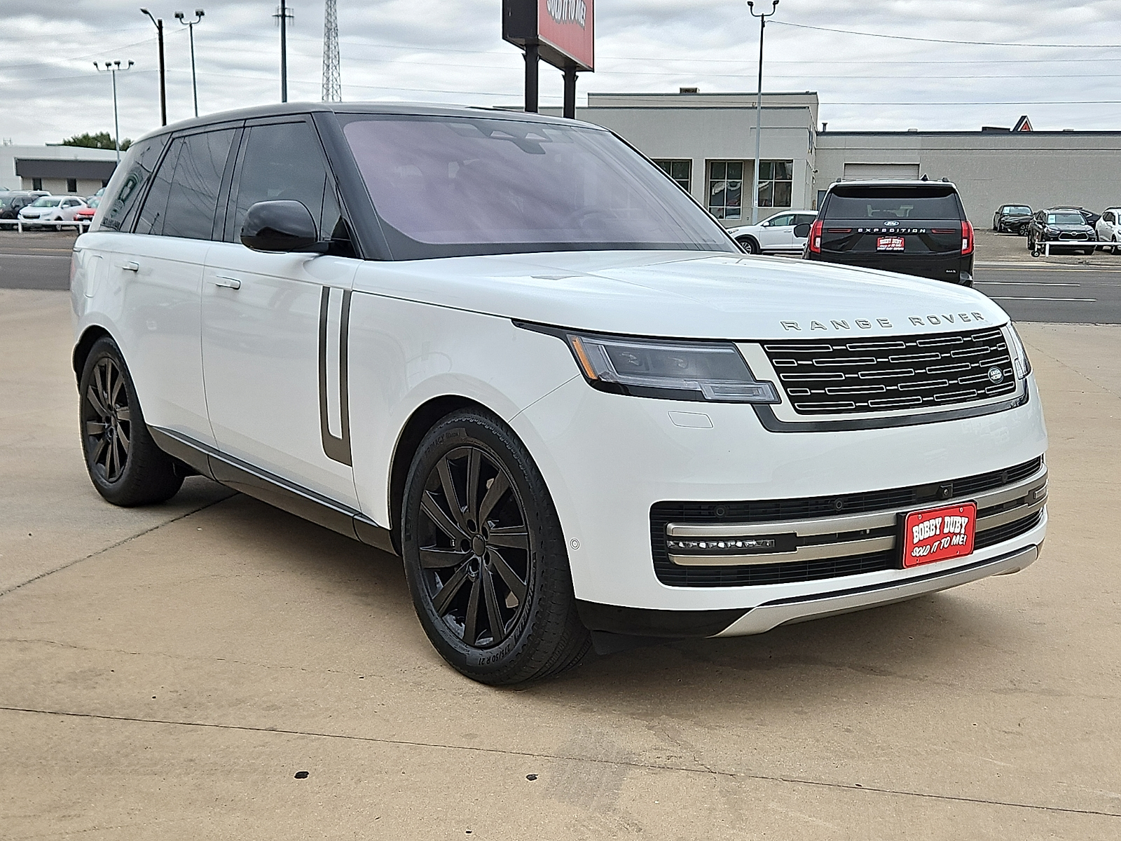 2023 Land Rover Range Rover P400 SE - 3