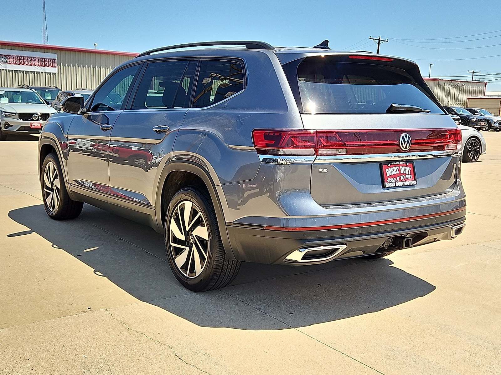 2025 Volkswagen Atlas 2.0T SE w/Technology - 1
