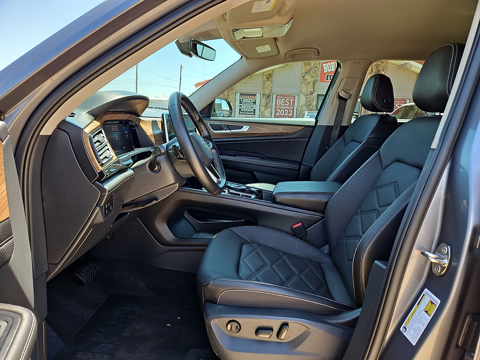 2025 Volkswagen Atlas 2.0T SE w/Technology - 10
