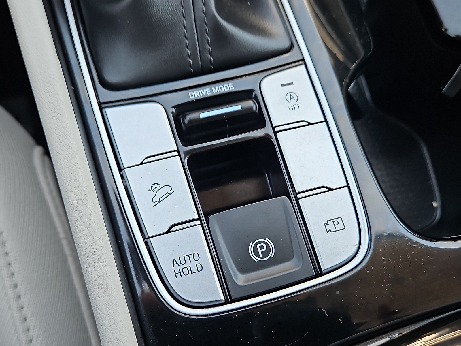 2025 Hyundai Tucson SEL Gray at Bobby Duby Motors