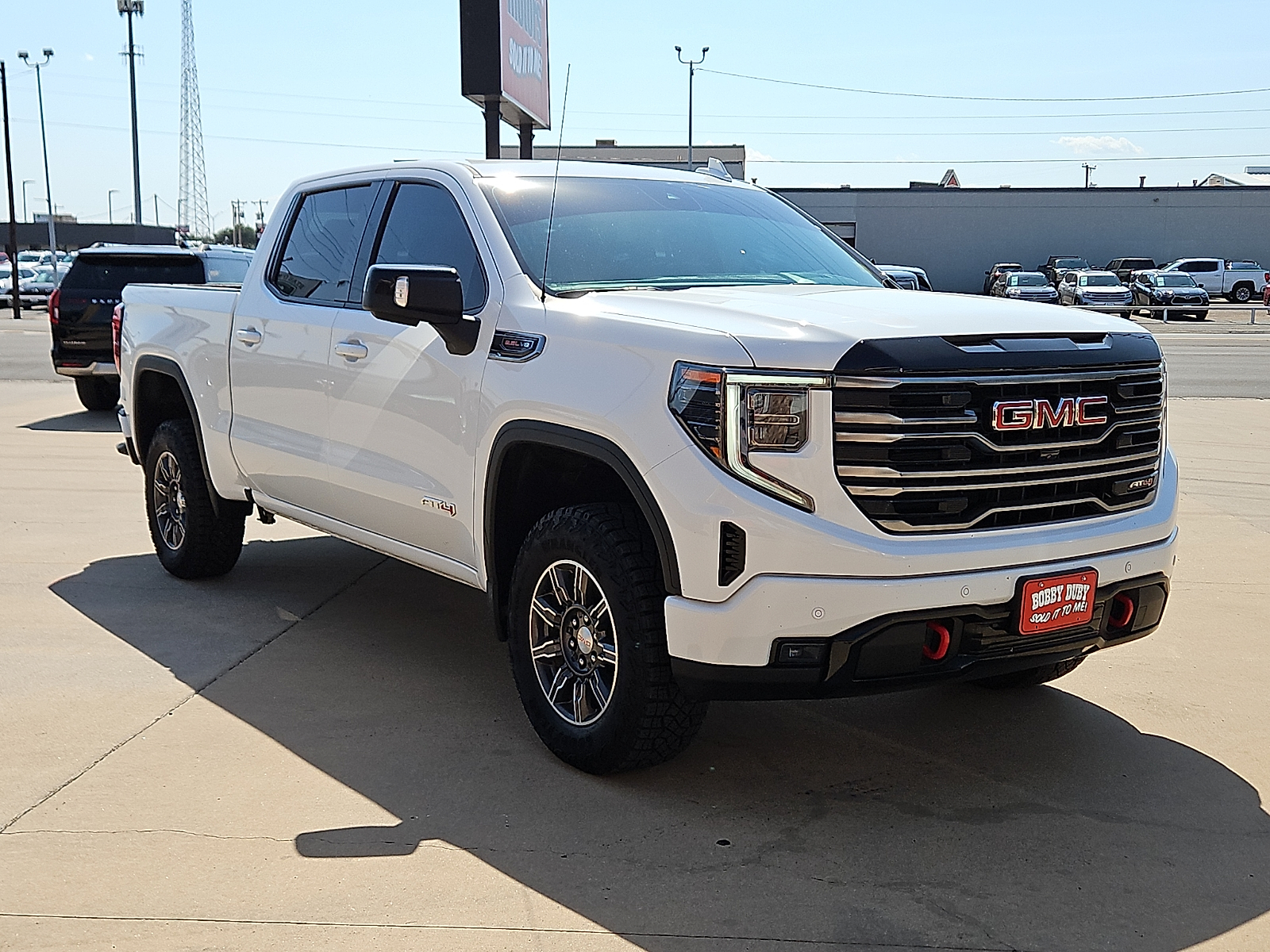 2025 GMC Sierra 1500 4WD Crew Cab Short Box AT4 Summit White at Street VW of Amarillo