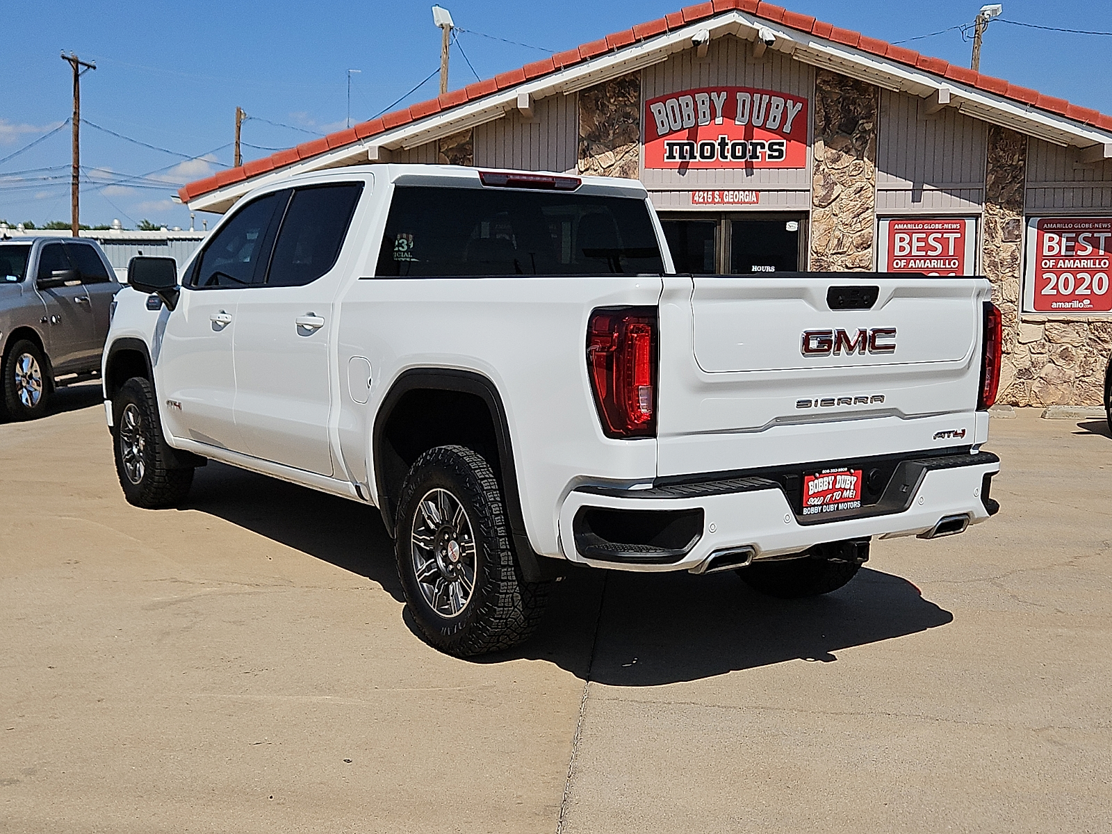 2025 GMC Sierra 1500 4WD Crew Cab Short Box AT4 Summit White at Street VW of Amarillo