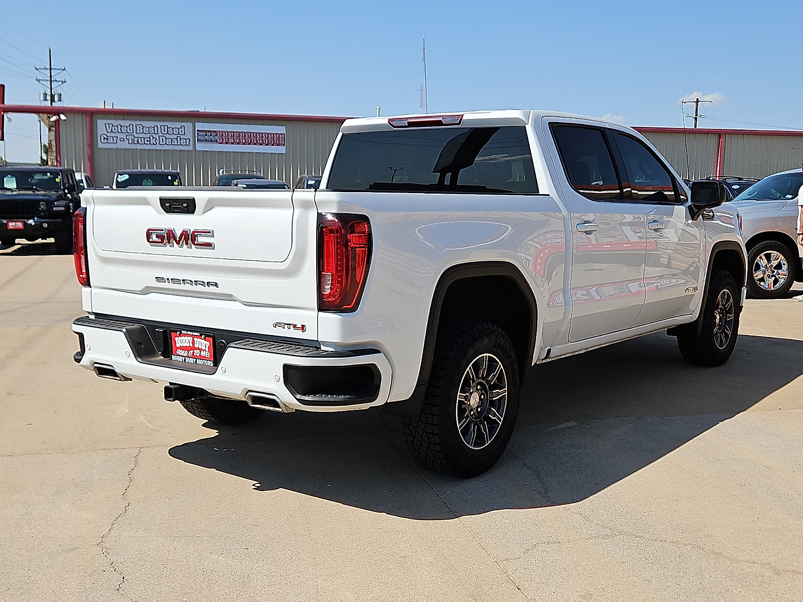 2025 GMC Sierra 1500 4WD Crew Cab Short Box AT4 Summit White at Street VW of Amarillo