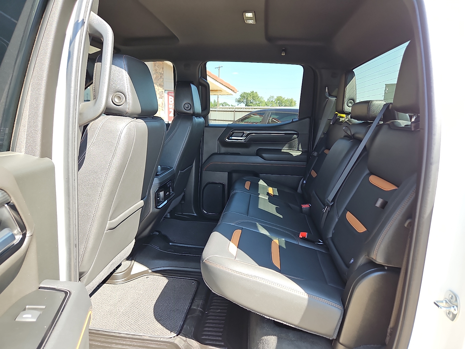 2025 GMC Sierra 1500 4WD Crew Cab Short Box AT4 Summit White at Street VW of Amarillo