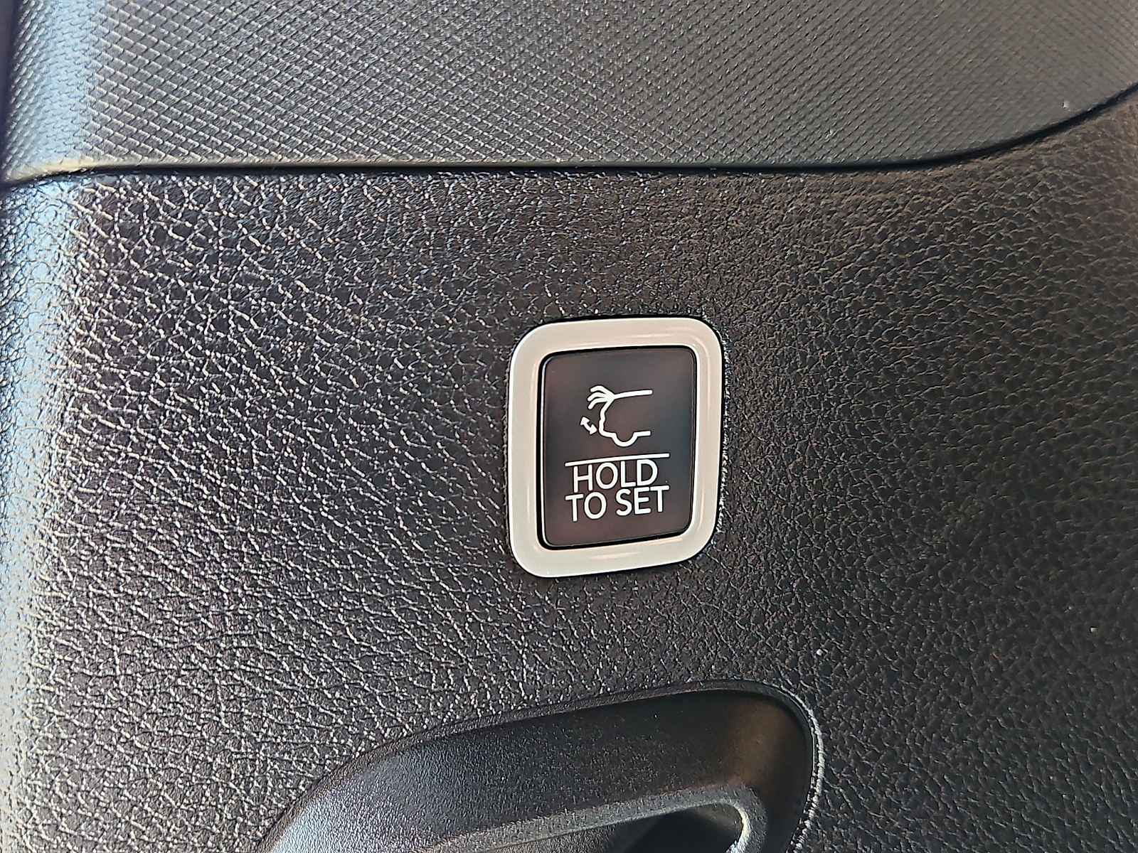 2025 Jeep Grand Wagoneer Series III Obsidian 4x4 - 8
