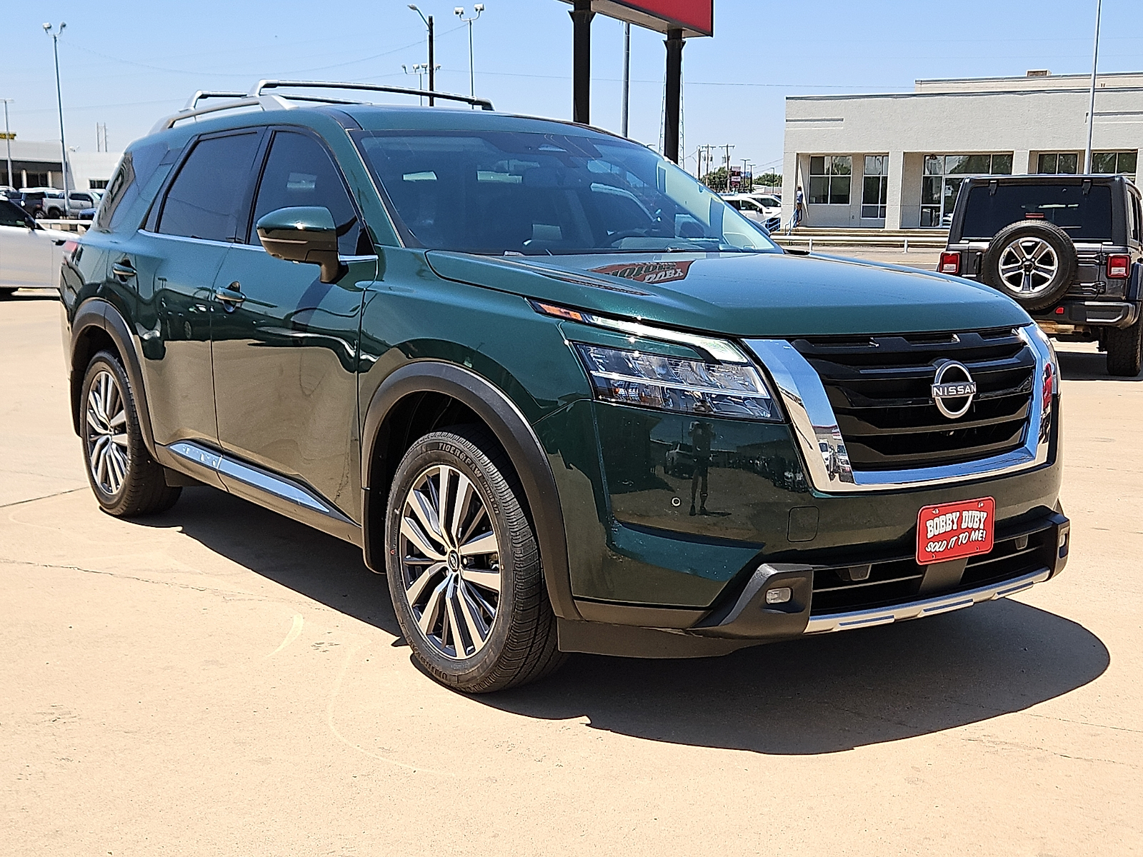 2022 Nissan Pathfinder Platinum 2WD - 3