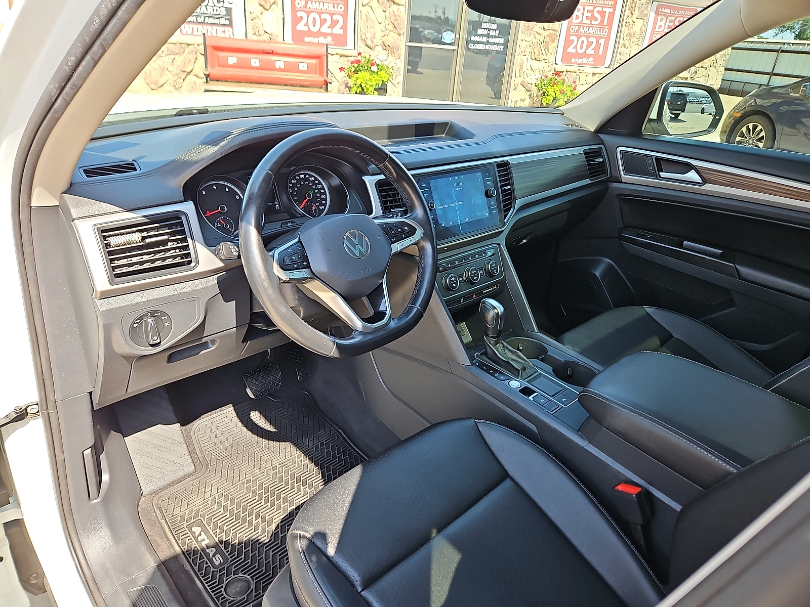 2021 Volkswagen Atlas 3.6L V6 SE w/Technology - 11
