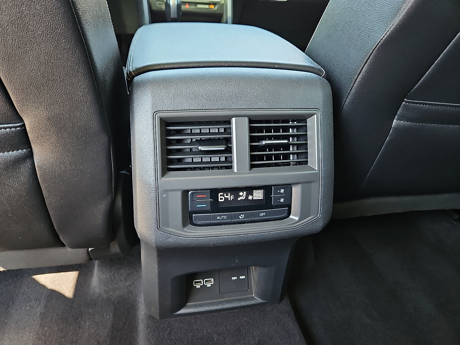 2021 Volkswagen Atlas 3.6L V6 SE w/Technology - 8