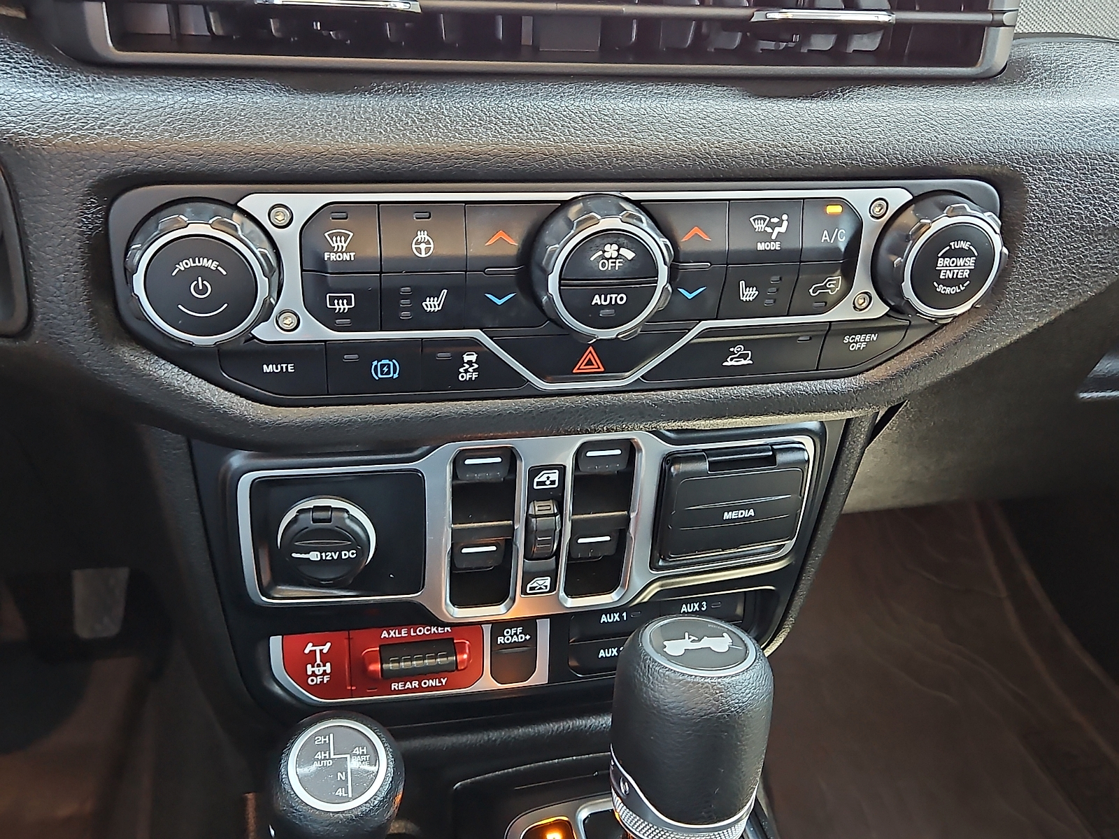 2024 Jeep Wrangler 4xe Willys 4xe Crystal Metallic at Bobby Duby Motors
