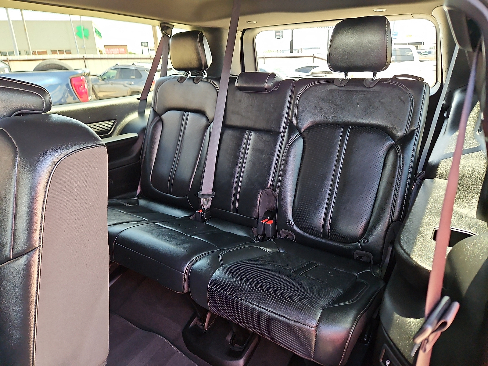 2024 Jeep Wagoneer L Series II 4x2 - 10