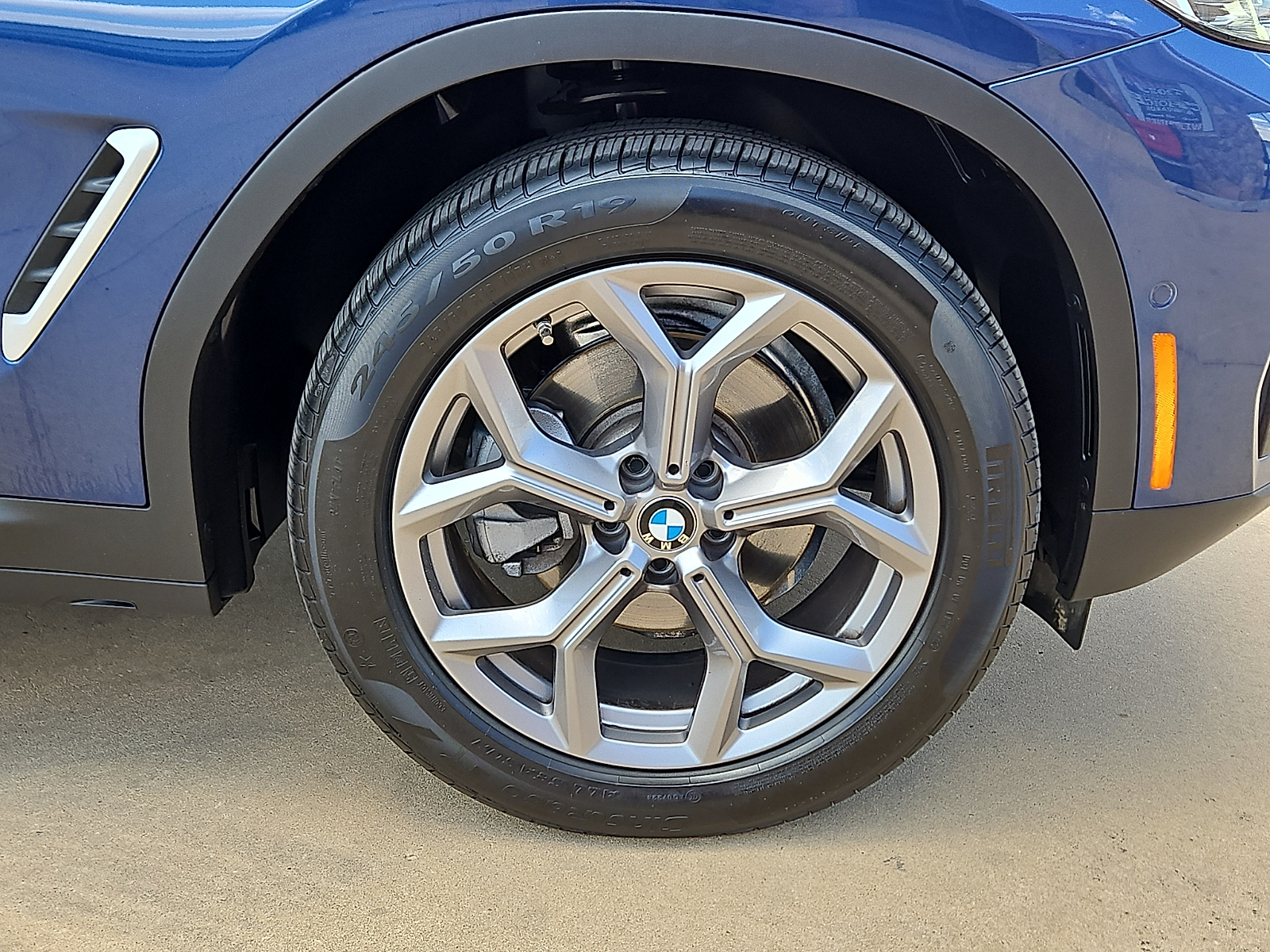 2023 BMW X3 xDrive30i - 4