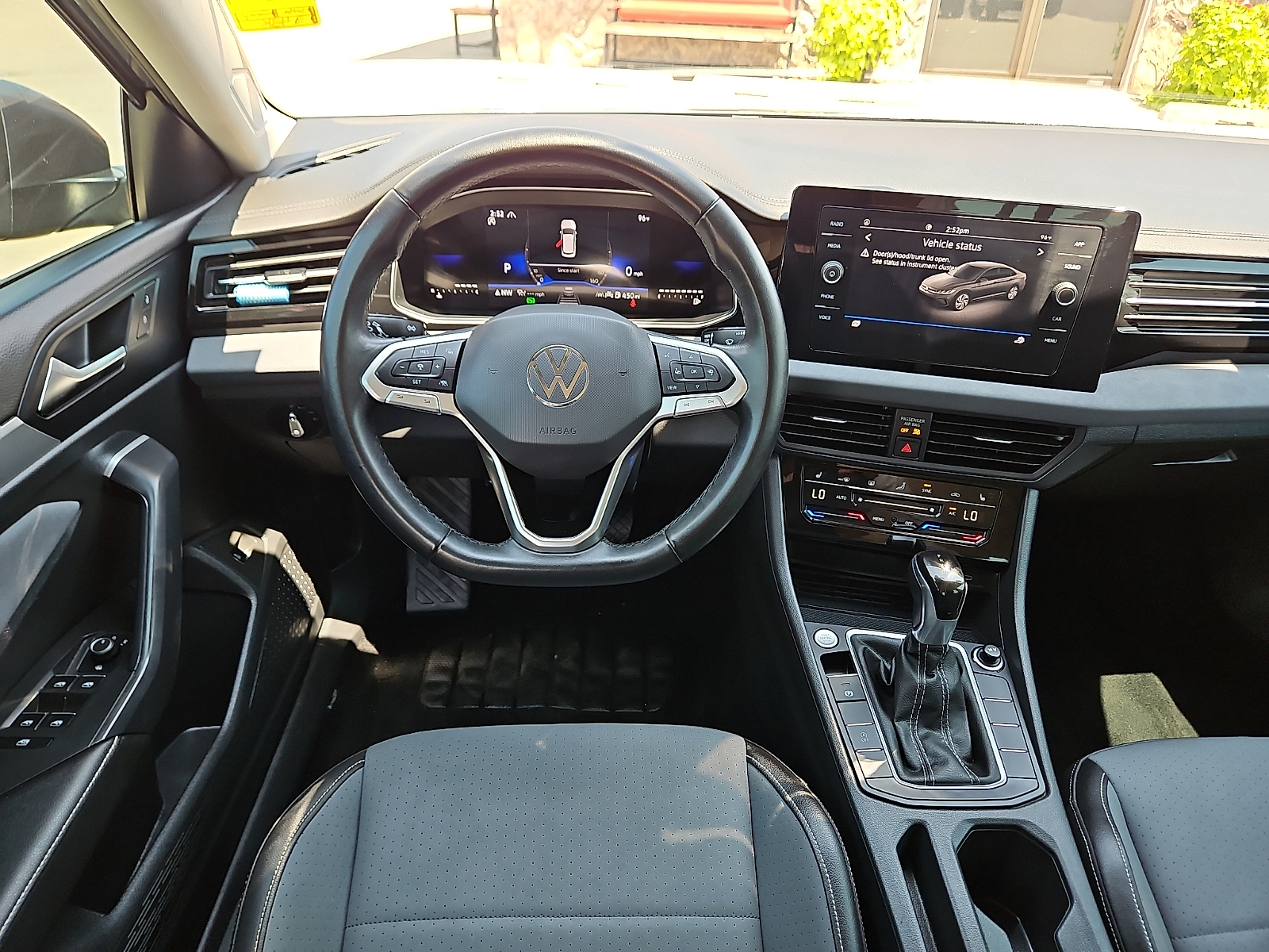 2025 Volkswagen Jetta 1.5T SE - 8
