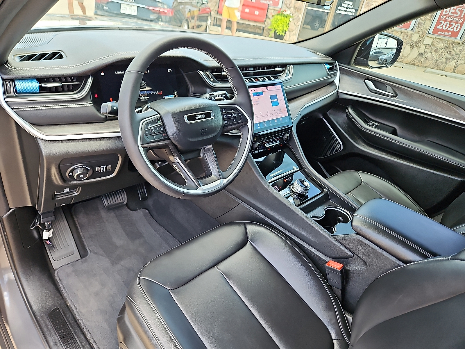 2025 Jeep Grand Cherokee Limited 4x4 - 10