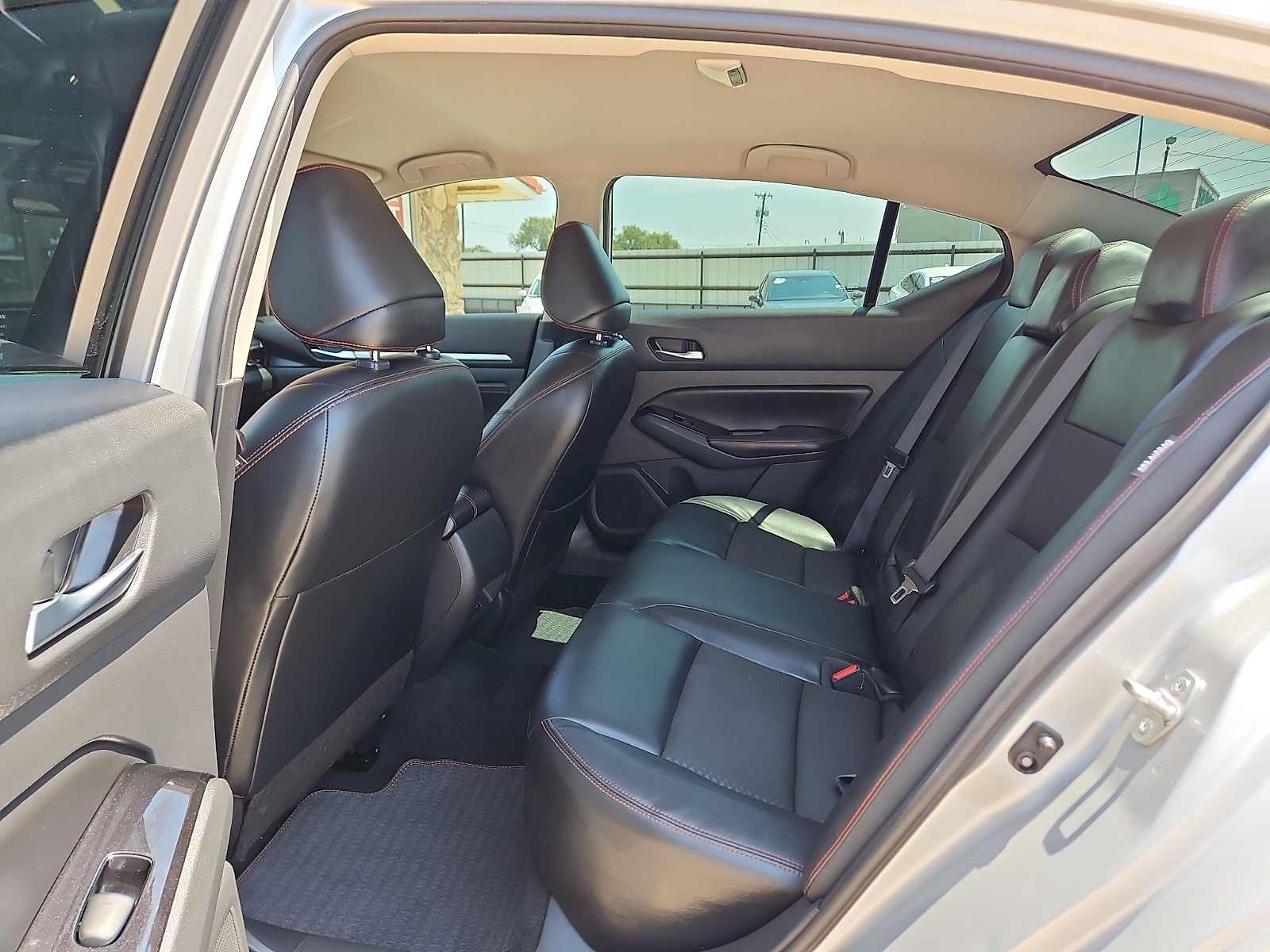 2023 Nissan Altima SR FWD - 9
