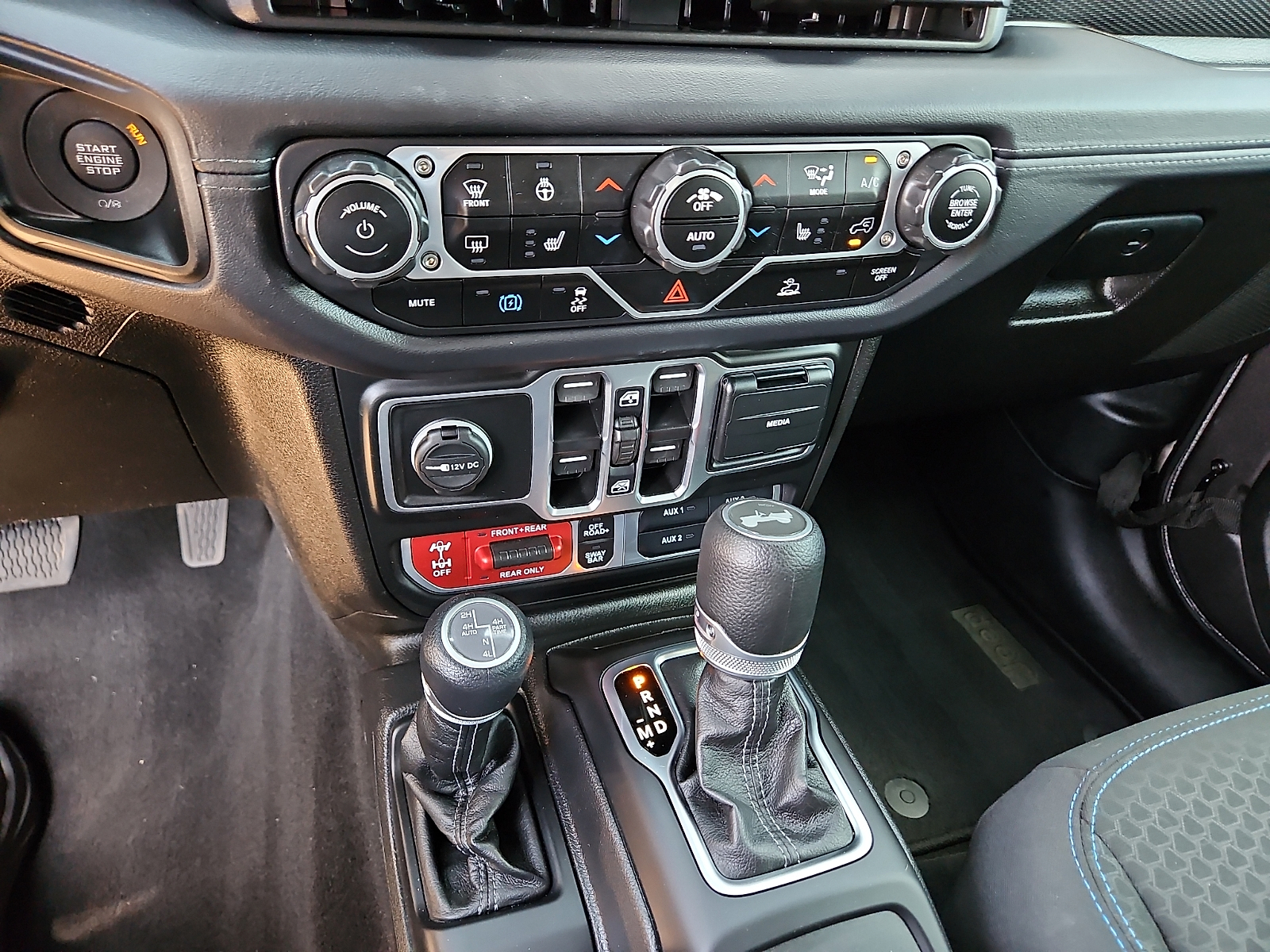 2025 Jeep Wrangler 4xe Rubicon 4xe - 11