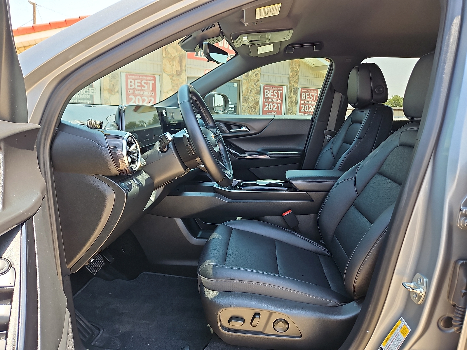2025 Chevrolet Equinox FWD LT - 11