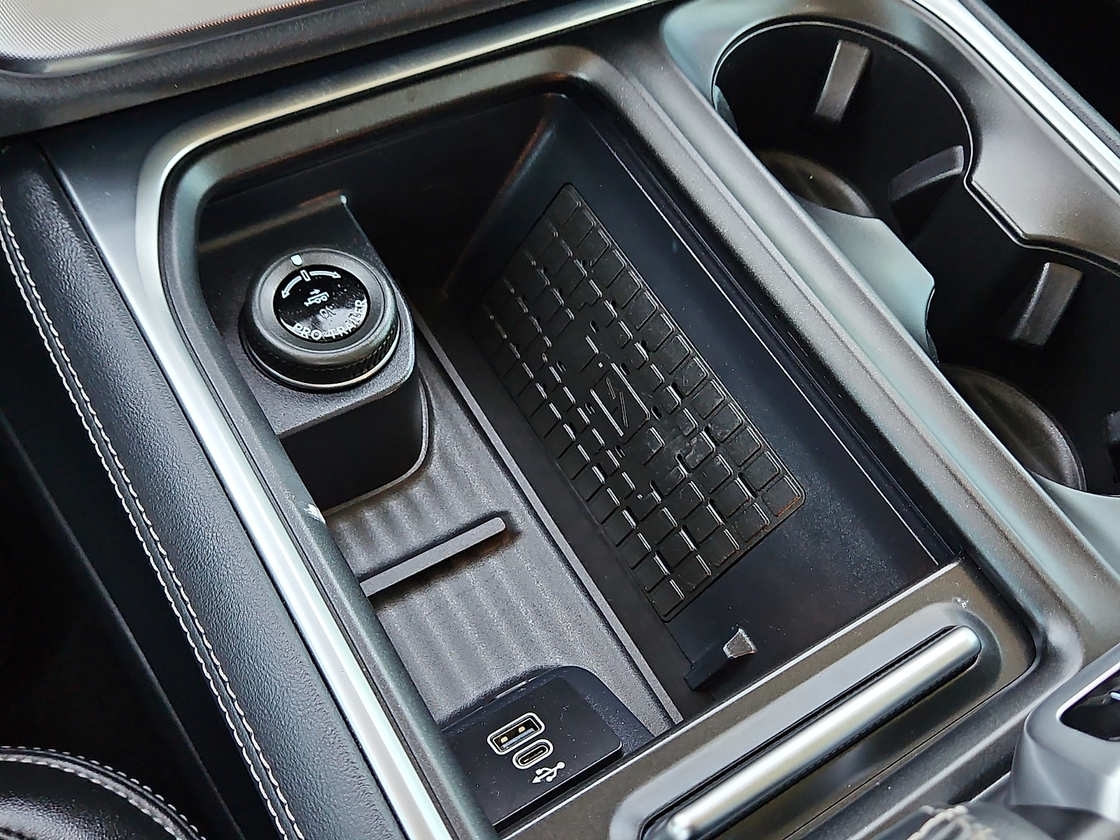 2025 Ford Expedition Platinum Silver Metallic at Bobby Duby Motors