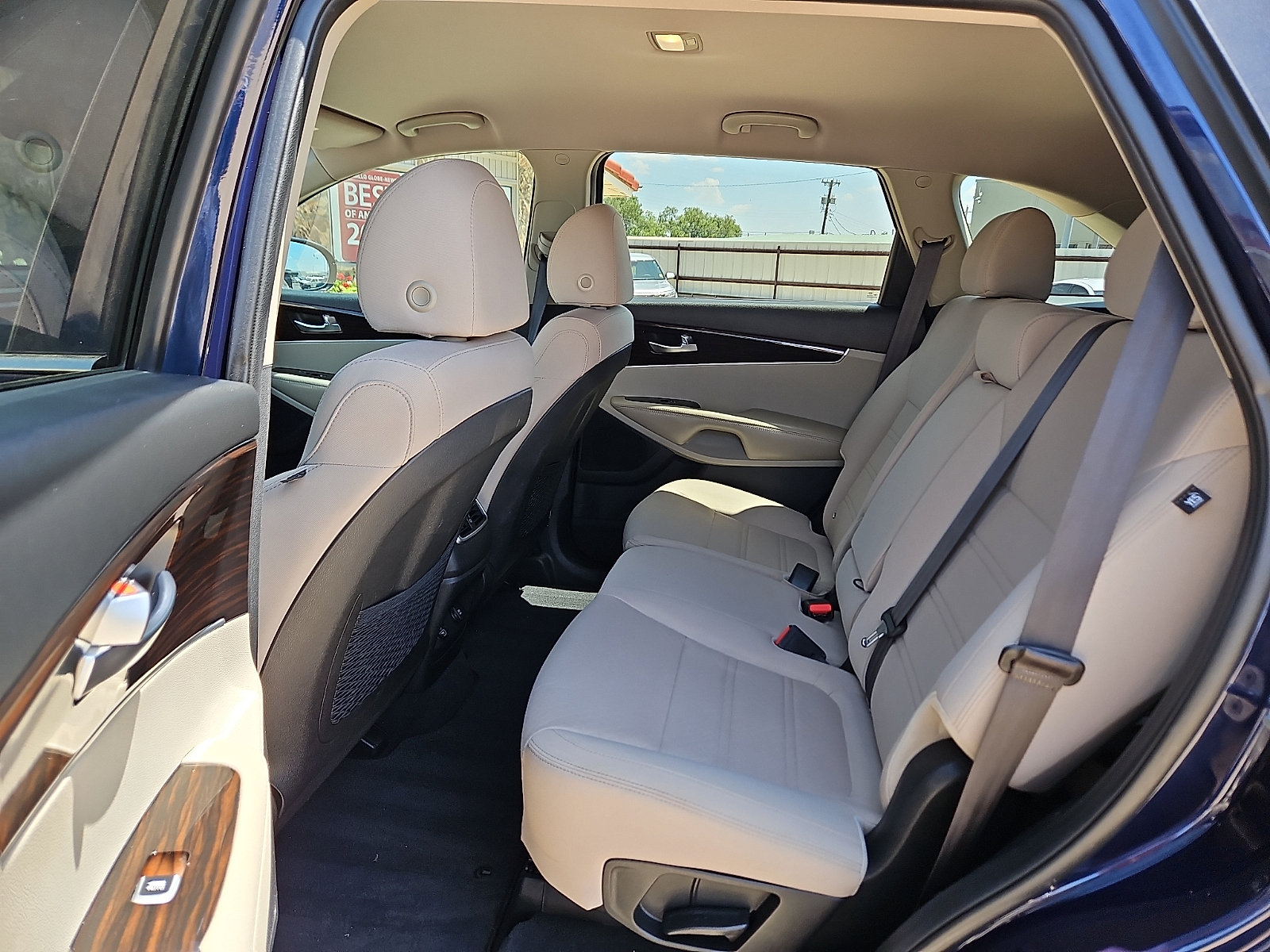 2020 Kia Sorento 2.4L LX - 8
