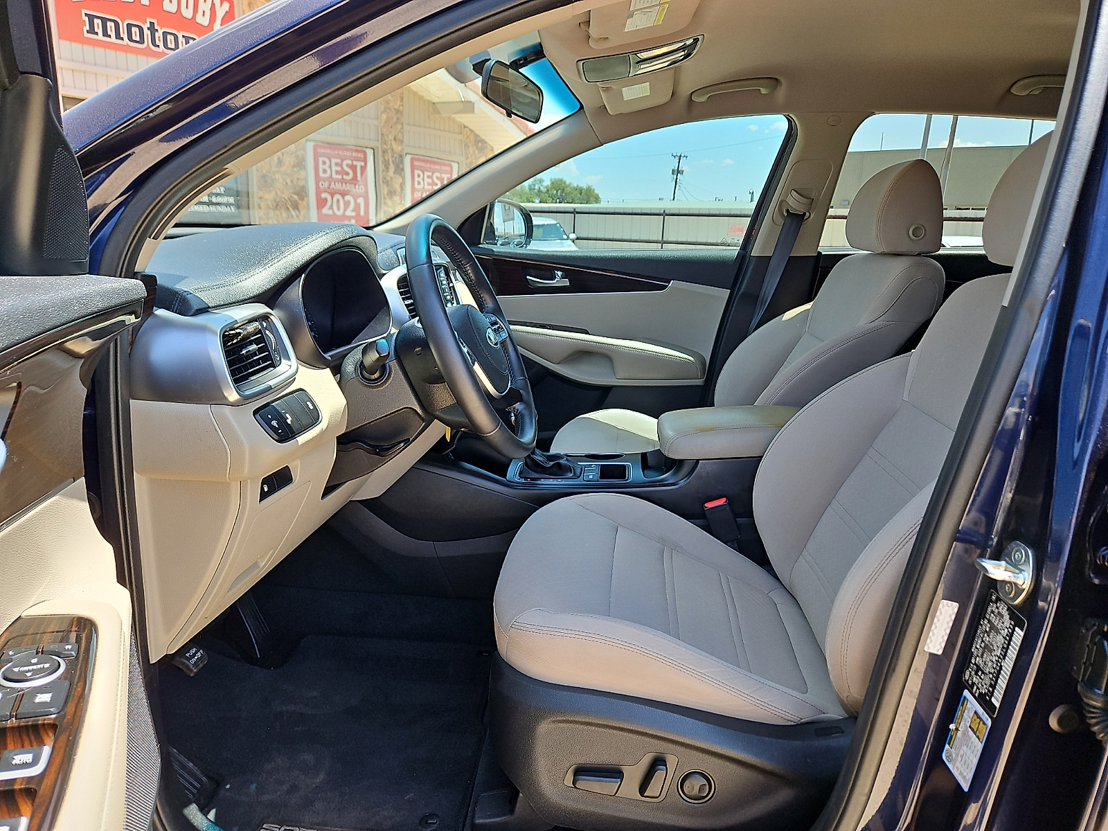 2020 Kia Sorento 2.4L LX - 9